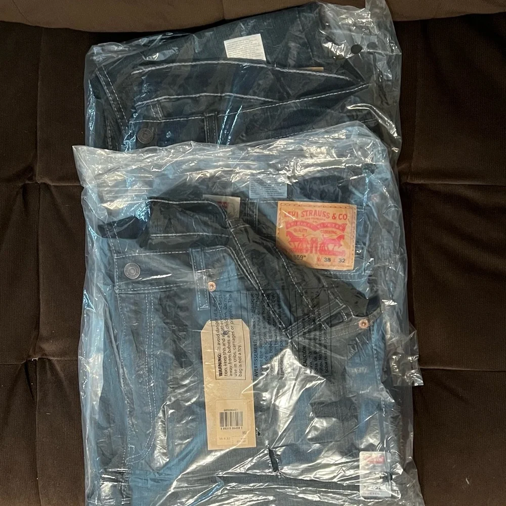 **NWT** Levi's Men's 559 Relaxed Straight Jean - Picture 1 of 5